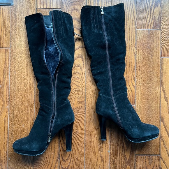 Genuine suede winter heels boots with natural fur inside, size 35 - Picture 3 of 3